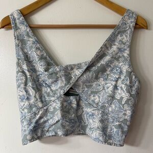 Twist-Front Cutout Crop Top